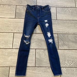 These are Dark Blue Ripped Hollister. There in good condition.